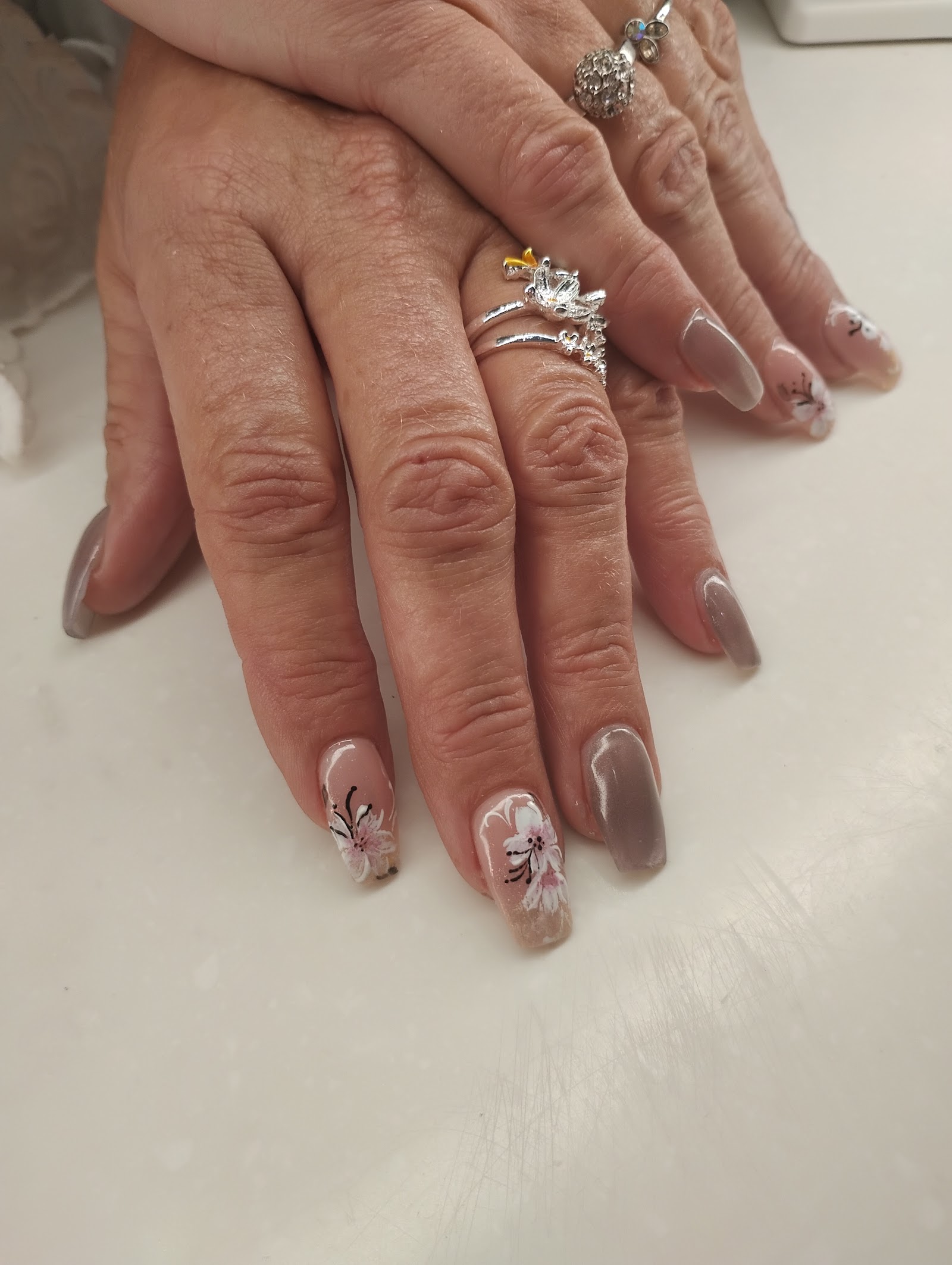 Ameri Nails nail photo 3